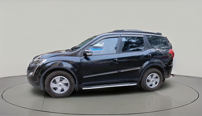 2020 Mahindra XUV500 W7, Diesel, Manual, 69,200 km, exterior