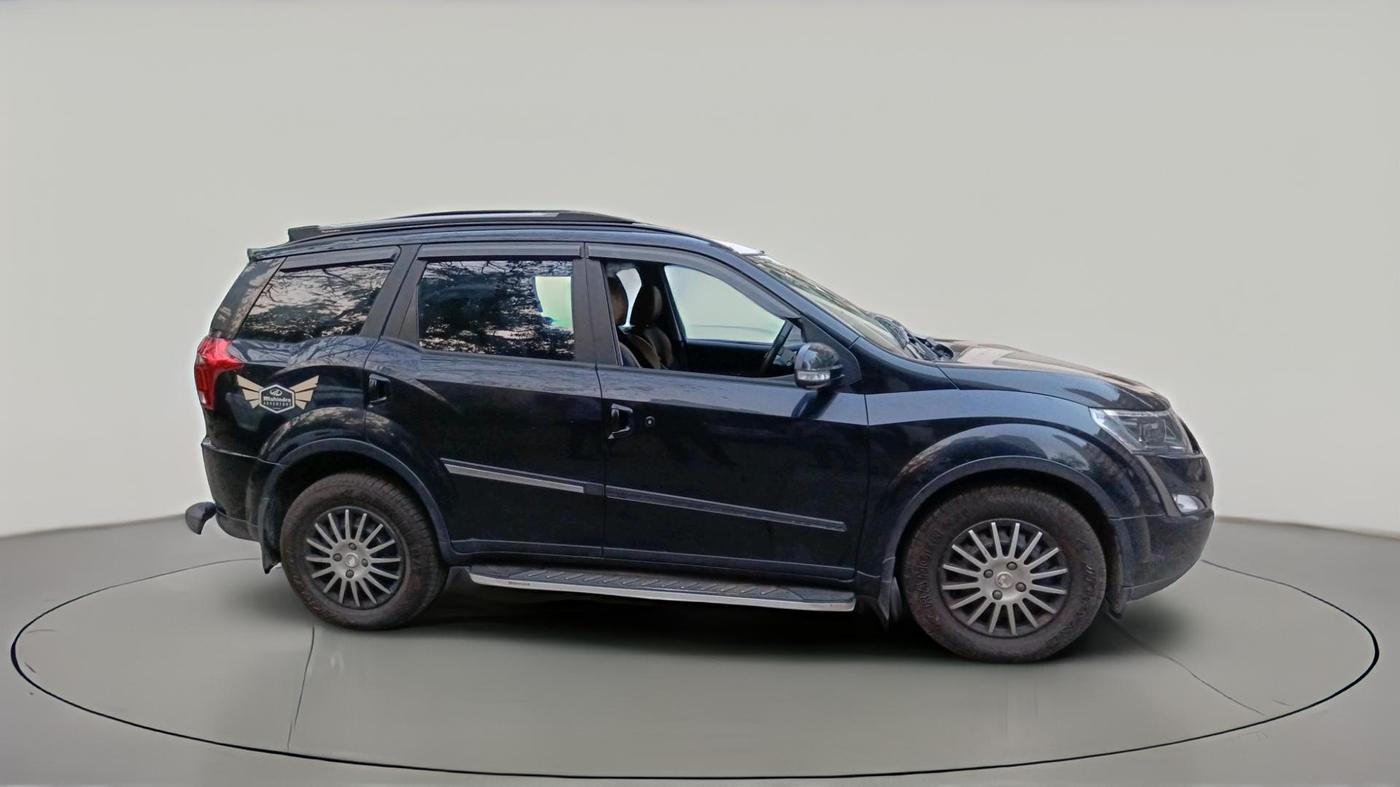 2020 Mahindra XUV500 W7, Diesel, Manual, 69,200 km, exterior