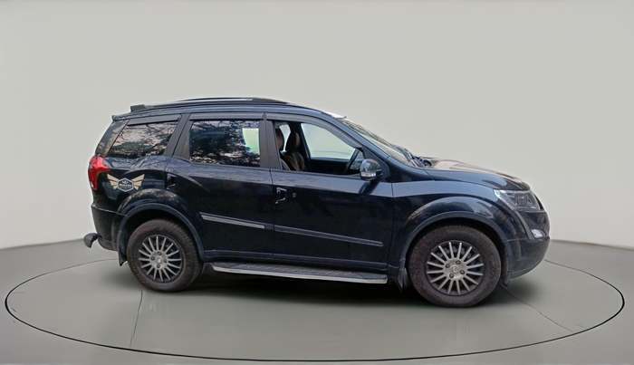 2020 Mahindra XUV500 W7, Diesel, Manual, 69,200 km, exterior