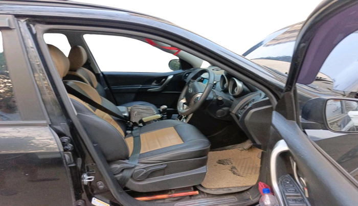 2020 Mahindra XUV500 W7, Diesel, Manual, 69,200 km, interior