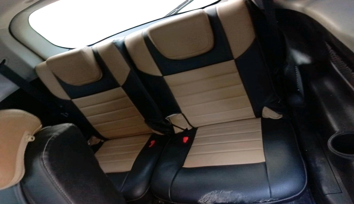 2020 Mahindra XUV500 W7, Diesel, Manual, 69,200 km, interior