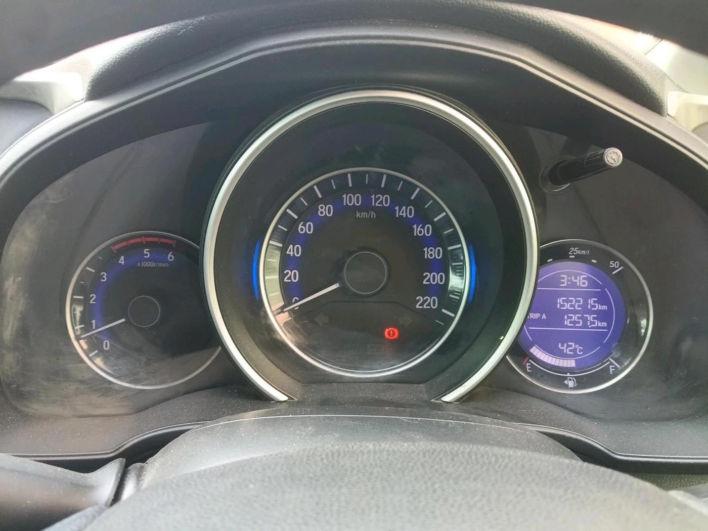 2017 Honda WR-V 1.5L I-DTEC VX MT, Diesel, Manual, 1,52,215 km, interior