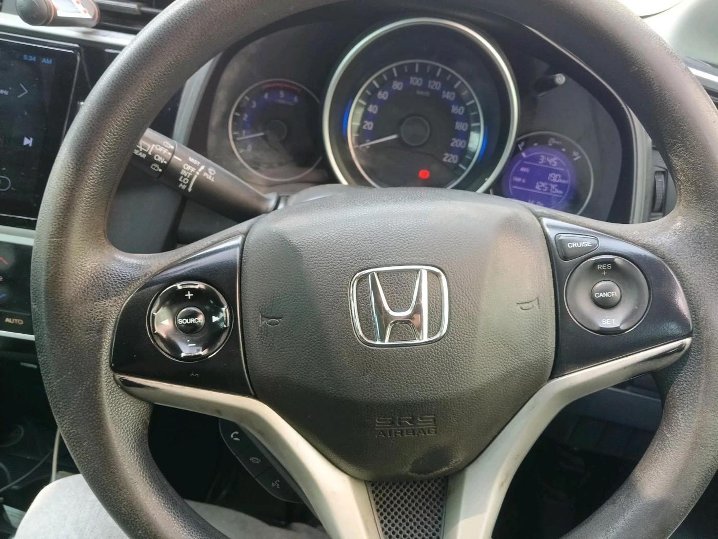 2017 Honda WR-V 1.5L I-DTEC VX MT, Diesel, Manual, 1,52,215 km, interior