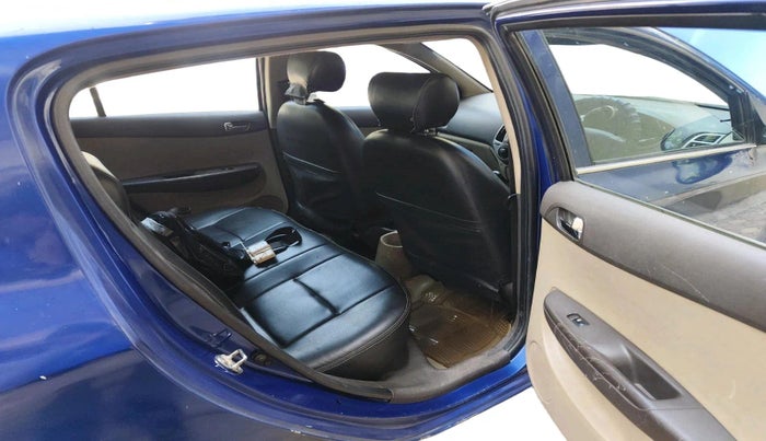 2011 Hyundai i20 MAGNA 1.2, CNG, Manual, 78,017 km, interior