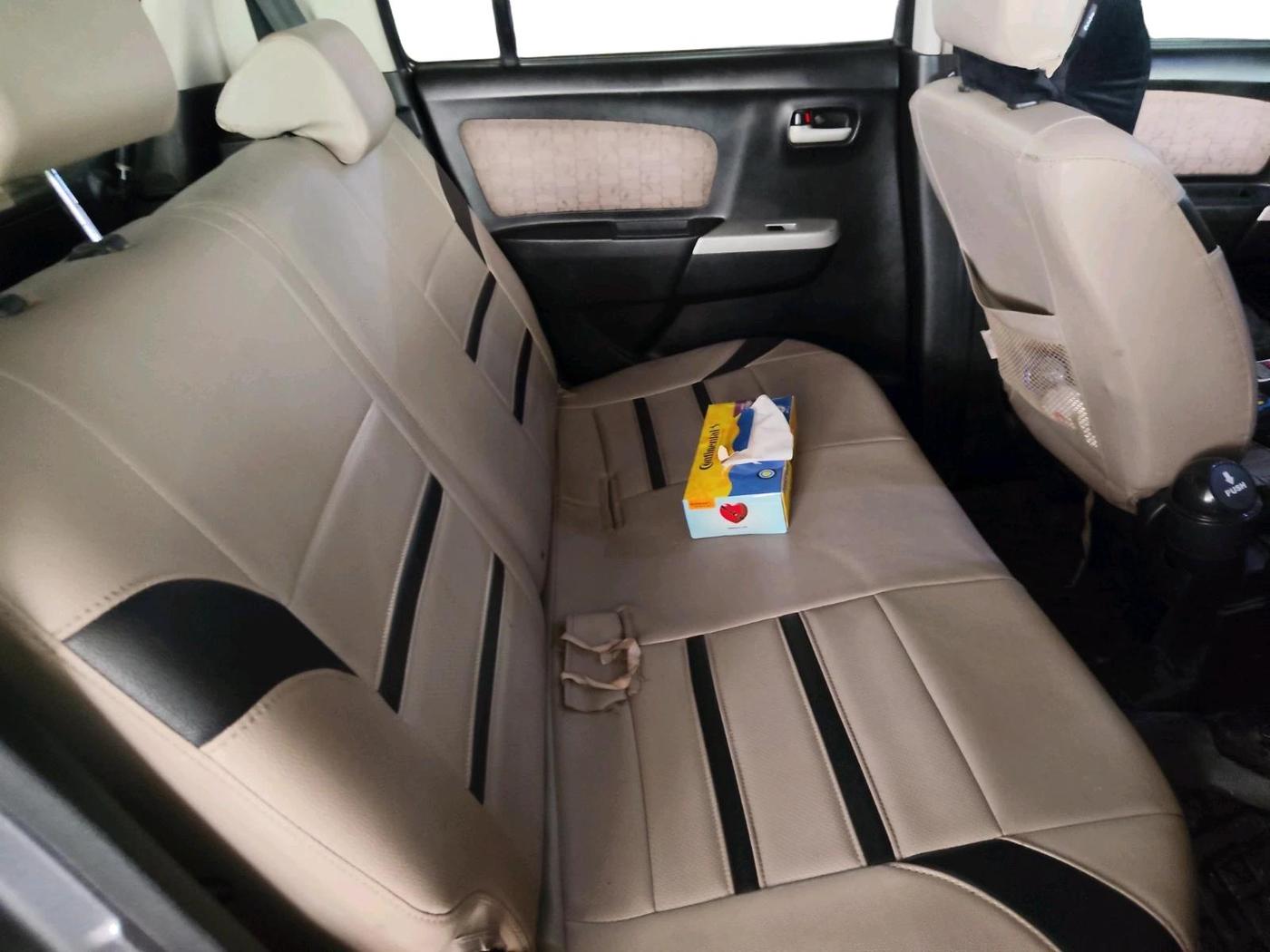 2015 Maruti Wagon R 1.0 VXI ABS, Petrol, Manual, 1,40,880 km, interior