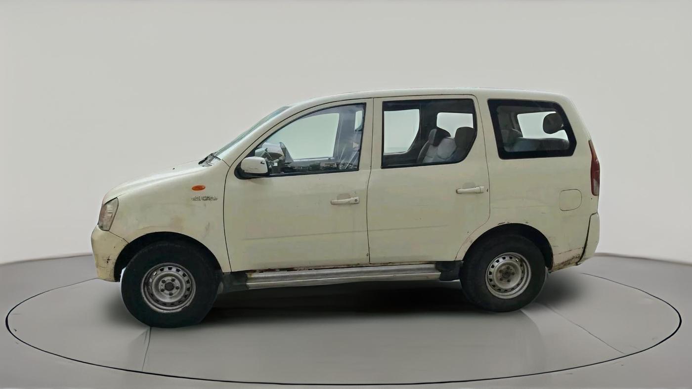 2011 Mahindra Xylo D2 BS-III, Diesel, Manual, 1,16,567 km, exterior
