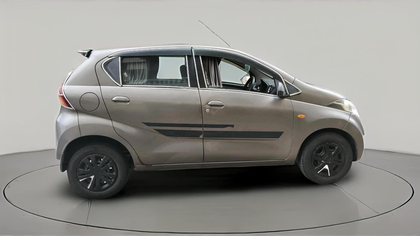 2017 Datsun Redi Go T, Petrol, Manual, 34,827 km, exterior