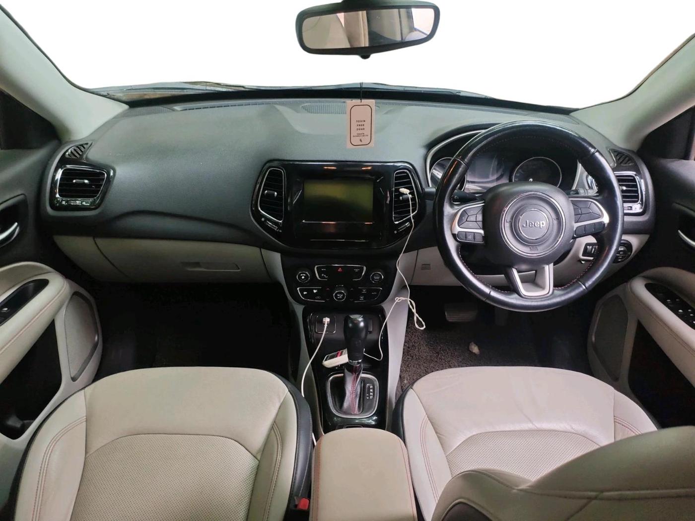 2017 Jeep Compass LIMITED 1.4 PETROL AT, Petrol, Automatic, 50,000 km, interior