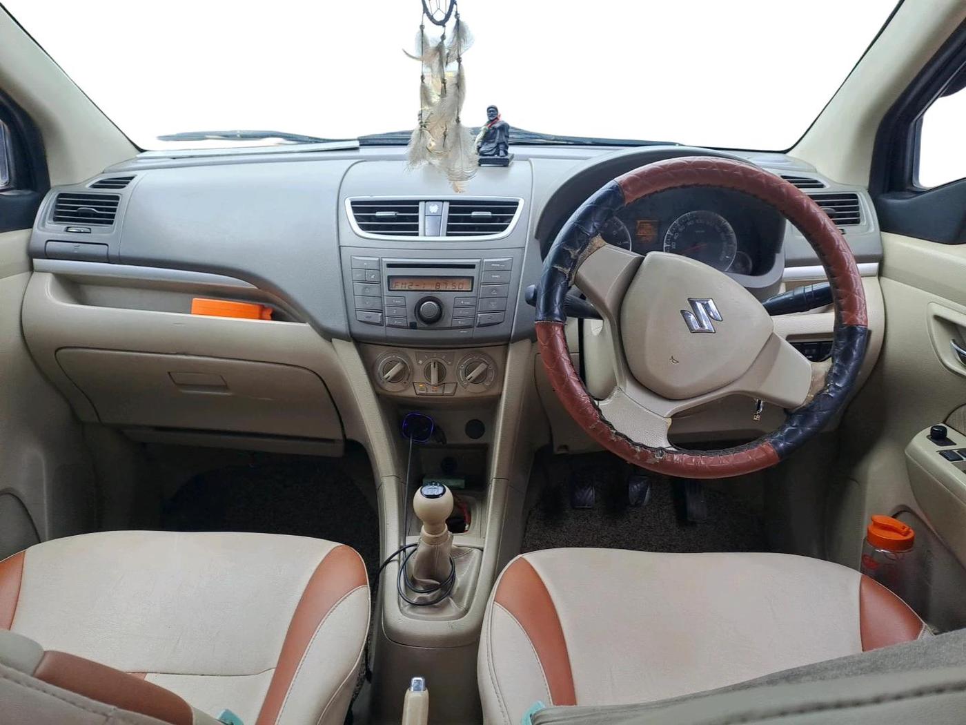2013 Maruti Ertiga VXI CNG, CNG, Manual, 2,99,257 km, interior