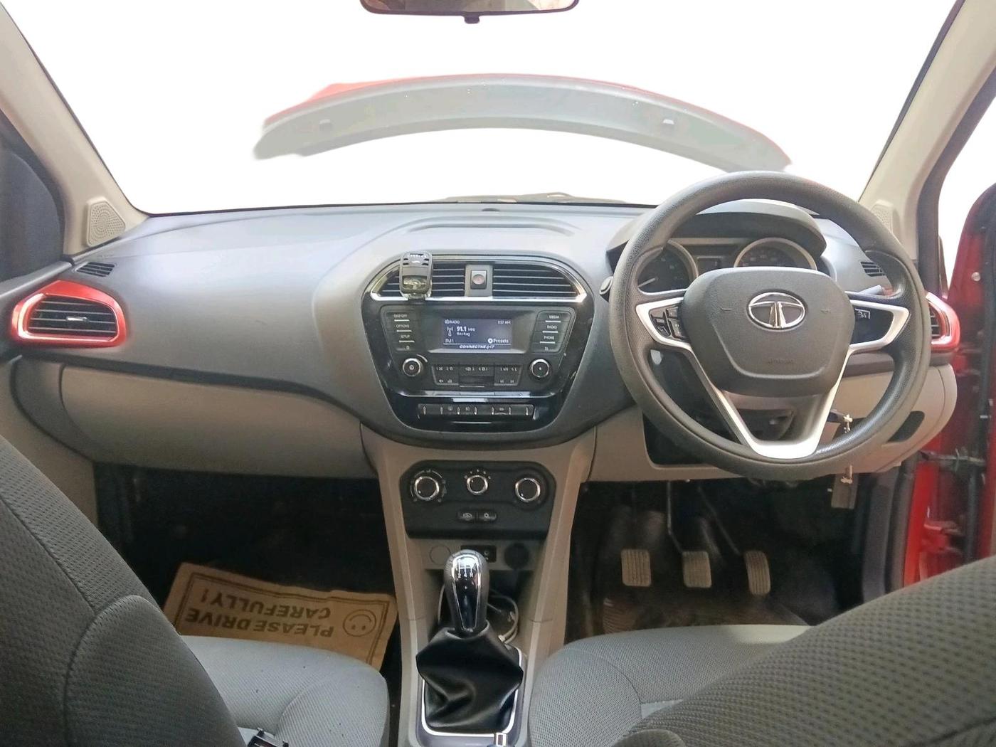 2017 Tata Tiago XZ PETROL, Petrol, Manual, 53,634 km, interior