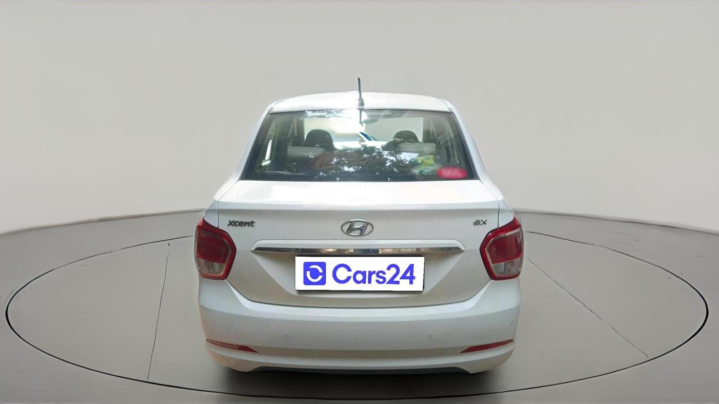 2015 Hyundai Xcent SX 1.2, Petrol, Manual, 28,230 km, exterior