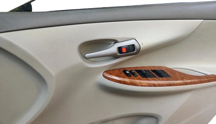 2011 Toyota Corolla Altis GL PETROL, Petrol, Manual, 72,178 km, interior