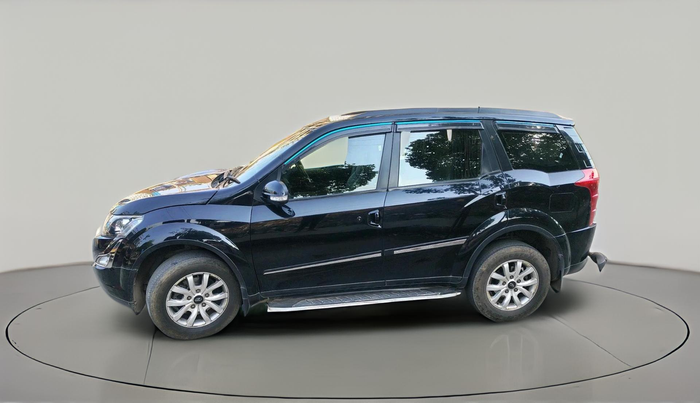 2017 Mahindra XUV500 W8, Diesel, Manual, 1,12,228 km, exterior