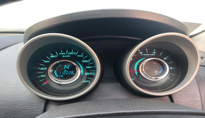 2017 Mahindra XUV500 W8, Diesel, Manual, 1,12,228 km, interior