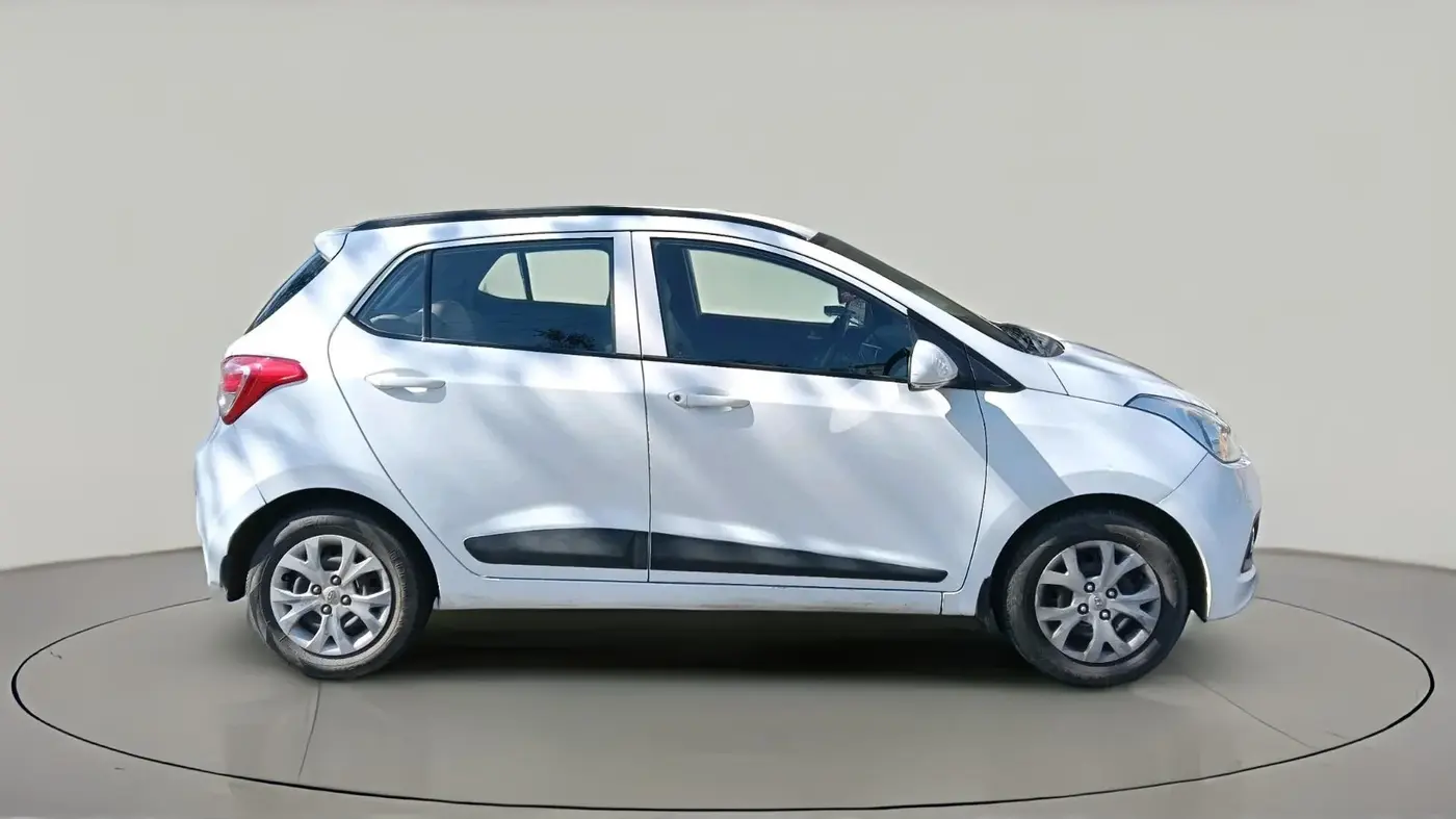 2015 Hyundai Grand i10 SPORTZ 1.2 KAPPA VTVT, Petrol, Manual, 55,000 km, exterior