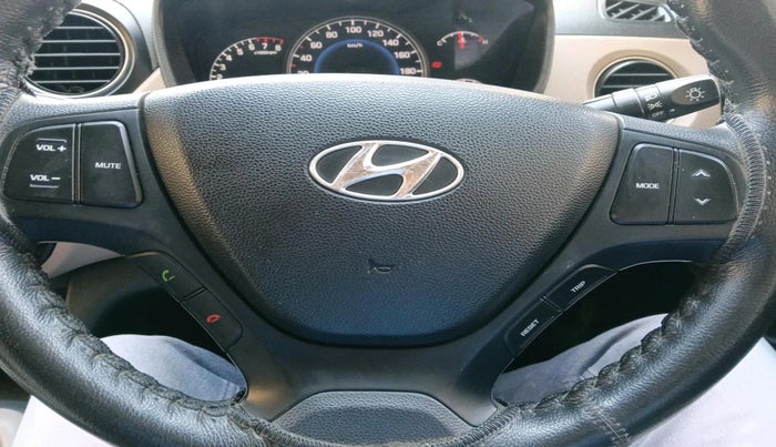 2015 Hyundai Grand i10 SPORTZ 1.2 KAPPA VTVT, Petrol, Manual, 55,000 km, interior