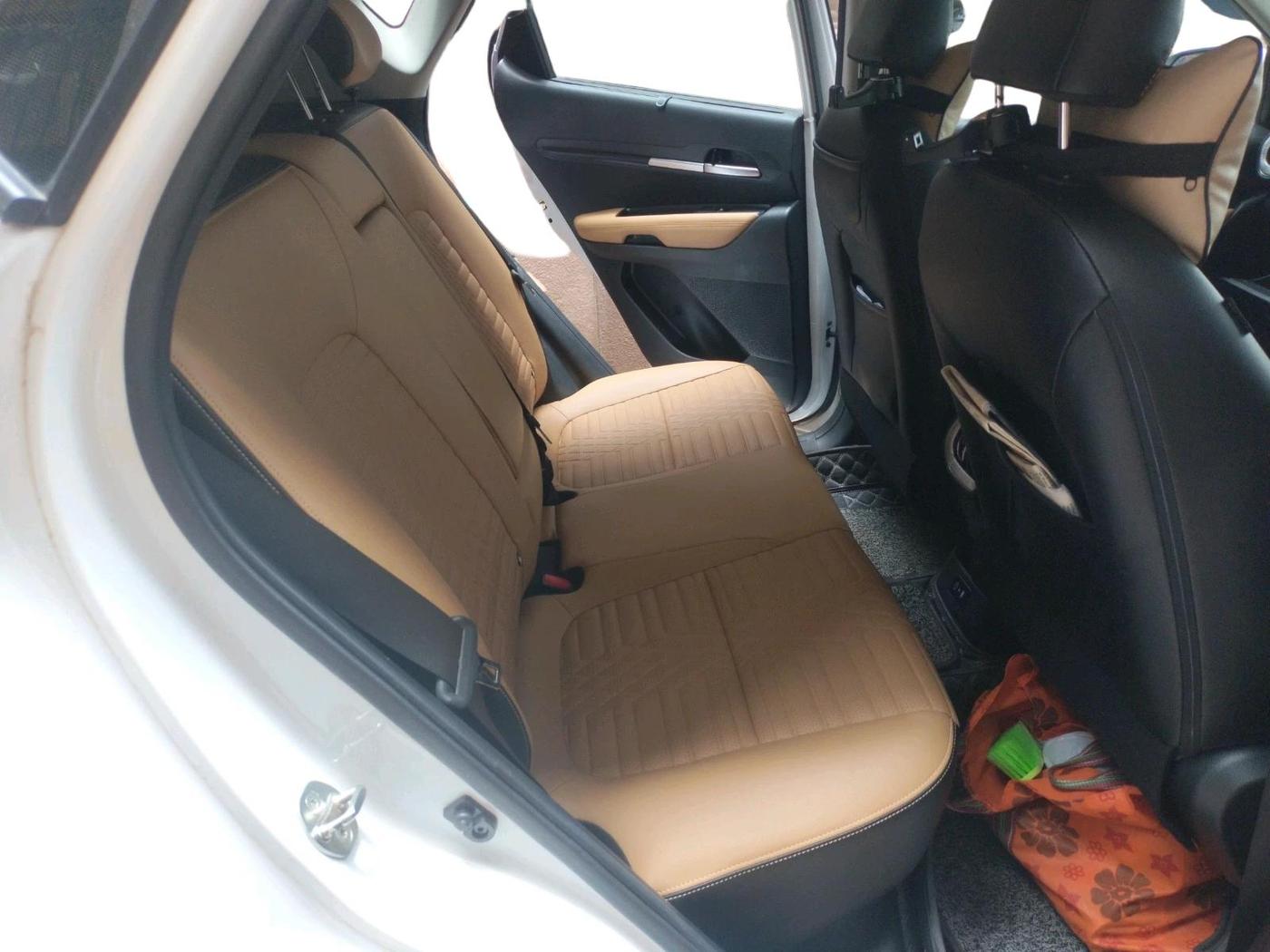 2024 KIA SONET 	 HTX 1.0 TURBO DCT, Petrol, Automatic, 9,101 km, interior