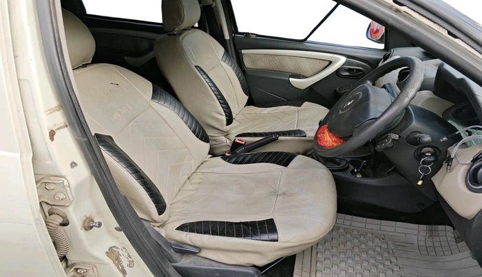 2014 Renault Duster 85 PS RXL DIESEL, Diesel, Manual, 2,08,985 km, interior