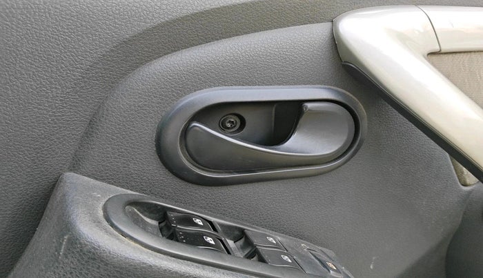 2014 Renault Duster 85 PS RXL DIESEL, Diesel, Manual, 2,08,985 km, interior