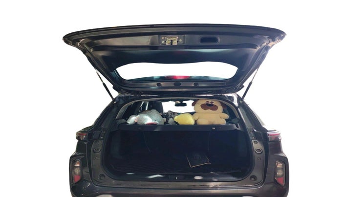 2022 Maruti Grand Vitara ALPHA SMART HYBRID, Petrol, Manual, 49,957 km, exterior