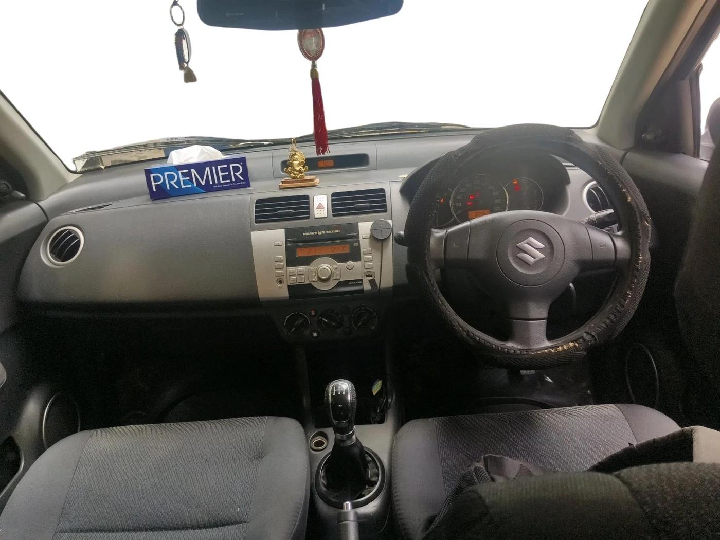2011 Maruti Swift VXI, Petrol, Manual, 92,463 km, interior