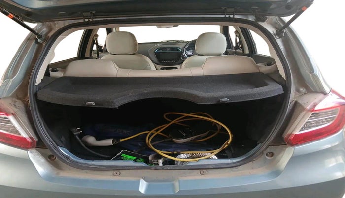 2023 Tata TIAGO EV XZ PLUS TECH LUX LONG RANGE, Electric, Automatic, 19,002 km, exterior