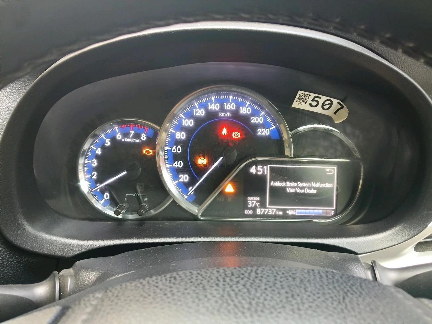 2018 Toyota YARIS V MT, Petrol, Manual, 87,737 km, interior