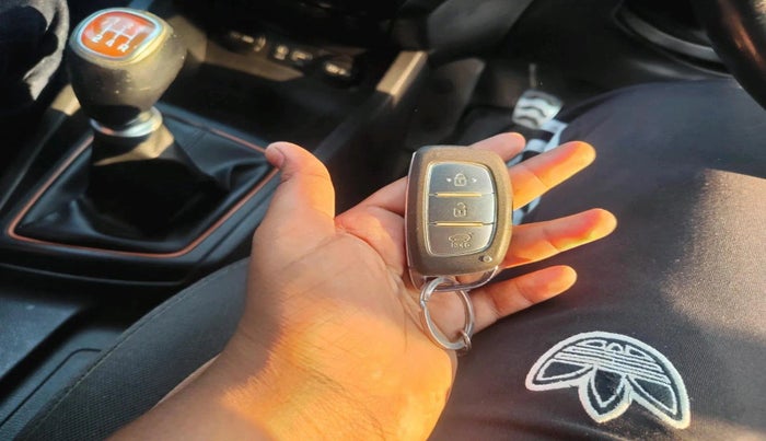 2016 Hyundai i20 Active 1.2 SX, Petrol, Manual, 41,882 km, interior