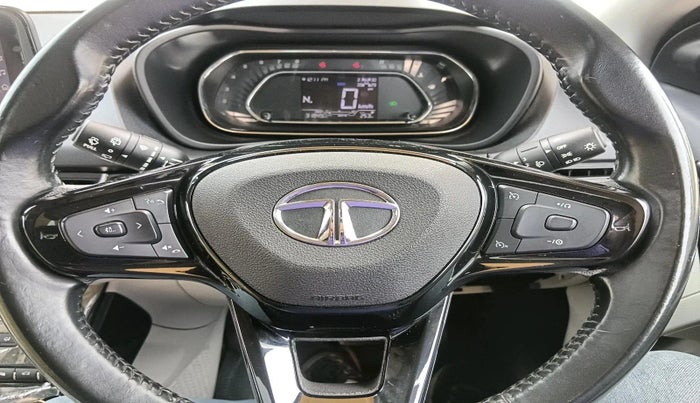 2022 Tata NEXON XZA PLUS (PREMIUM) PETROL, Petrol, Automatic, 31,949 km, interior