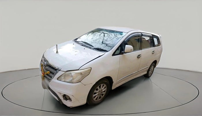 2014 Toyota Innova 2.5 VX 8 STR, Diesel, Manual, 2,29,474 km, exterior