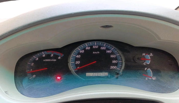 2014 Toyota Innova 2.5 VX 8 STR, Diesel, Manual, 2,29,474 km, interior