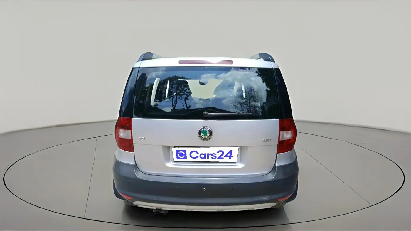 2011 Skoda Yeti AMBITION 2.0 TDI CR 4X2, Diesel, Manual, 1,19,586 km, exterior