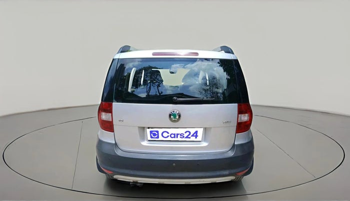 2011 Skoda Yeti AMBITION 2.0 TDI CR 4X2, Diesel, Manual, 1,19,586 km, exterior