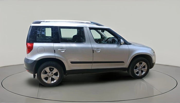 2011 Skoda Yeti AMBITION 2.0 TDI CR 4X2, Diesel, Manual, 1,19,586 km, exterior