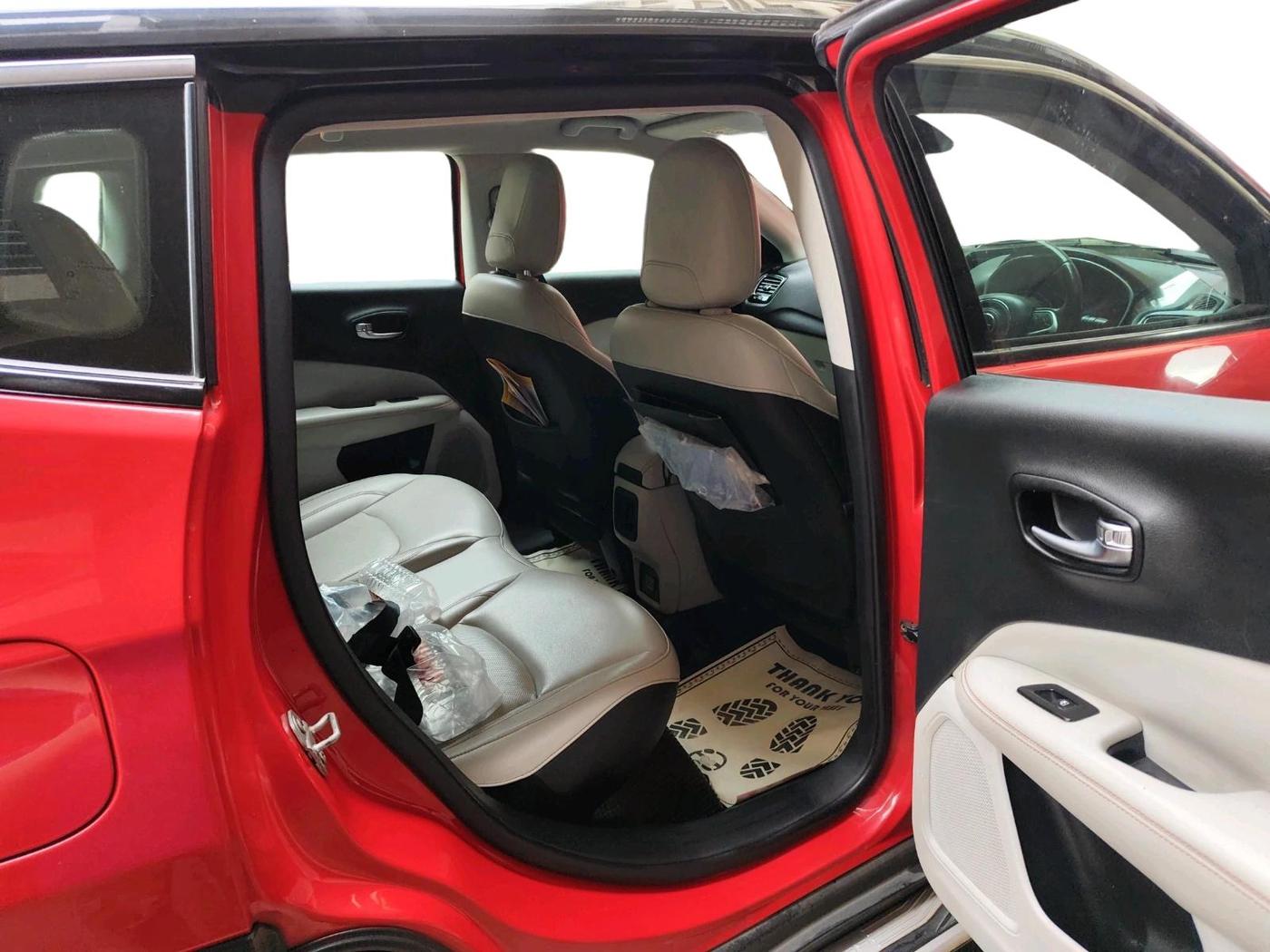 2017 Jeep Compass LIMITED (O) 2.0 DIESEL 4X4, Diesel, Manual, 97,094 km, interior