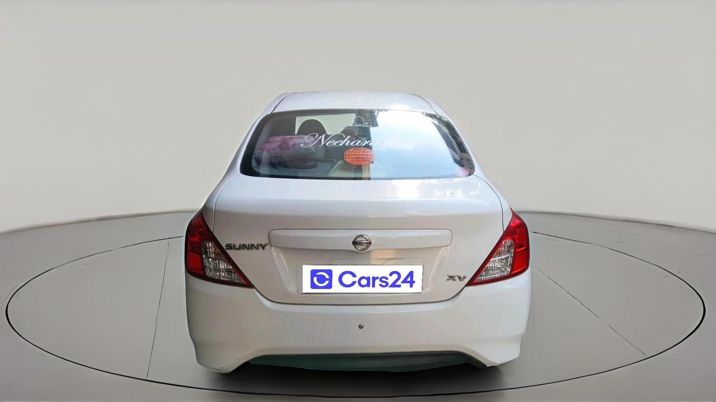 2014 Nissan Sunny XV PETROL, Petrol, Manual, 31,721 km, exterior