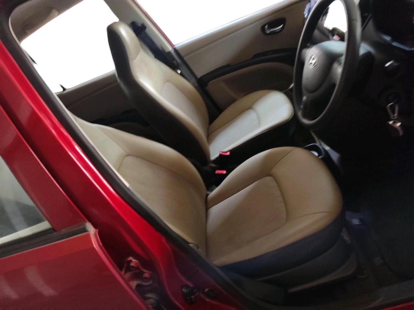 2013 Hyundai i10 MAGNA 1.1, Petrol, Manual, 10,349 km, interior