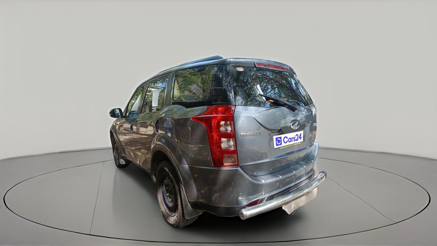 2014 Mahindra XUV500 W6, Diesel, Manual, 67,975 km, exterior