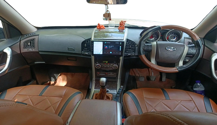 2014 Mahindra XUV500 W6, Diesel, Manual, 67,975 km, interior