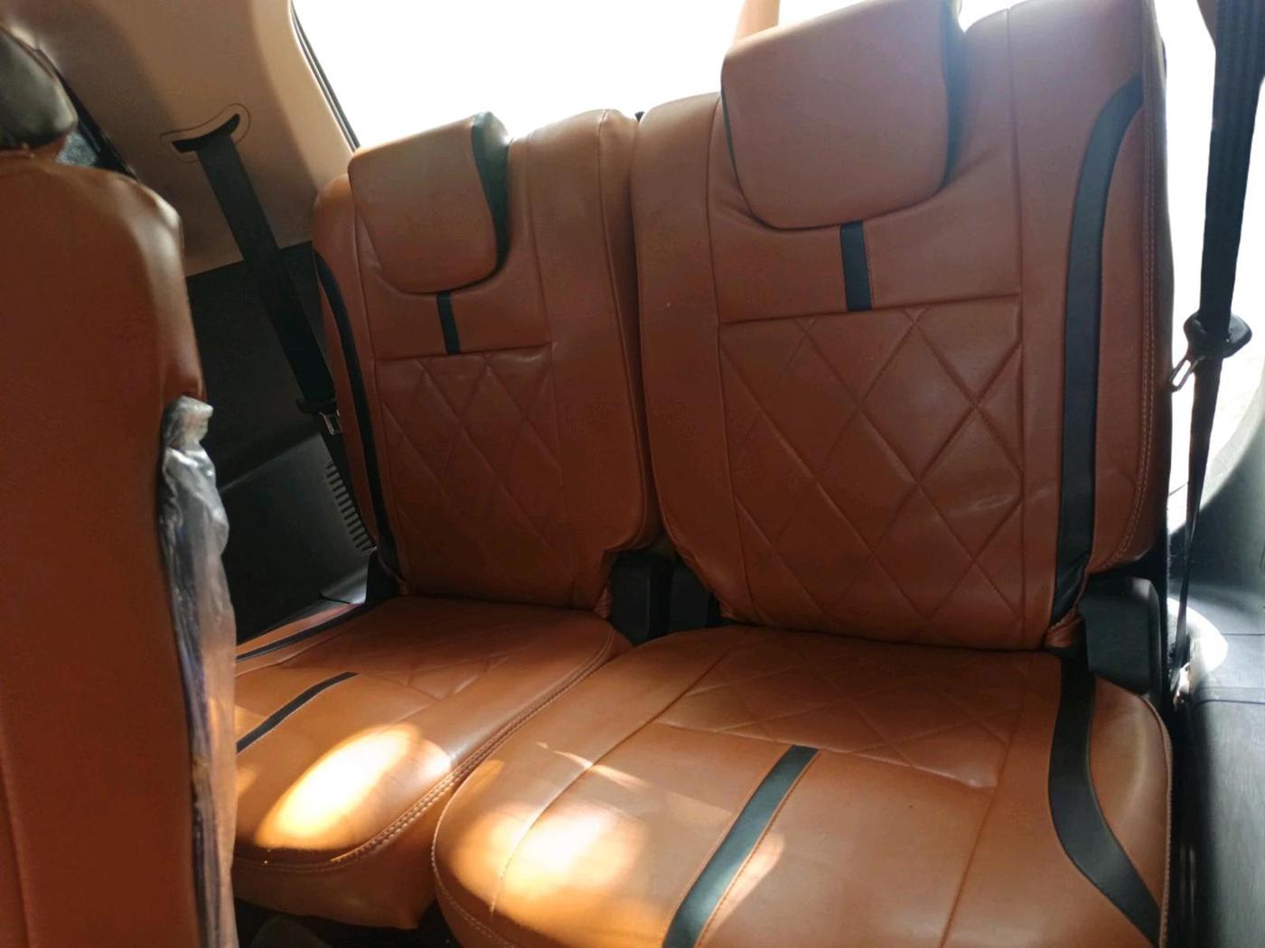 2014 Mahindra XUV500 W6, Diesel, Manual, 67,975 km, interior