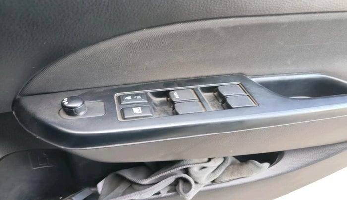 2012 Maruti Swift VXI, Petrol, Manual, 24,979 km, interior