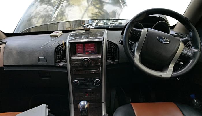2012 Mahindra XUV500 W8, Diesel, Manual, 1,66,112 km, interior