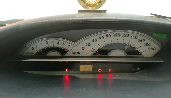 2011 Toyota Etios Liva V, Petrol, Manual, 1,15,000 km, interior