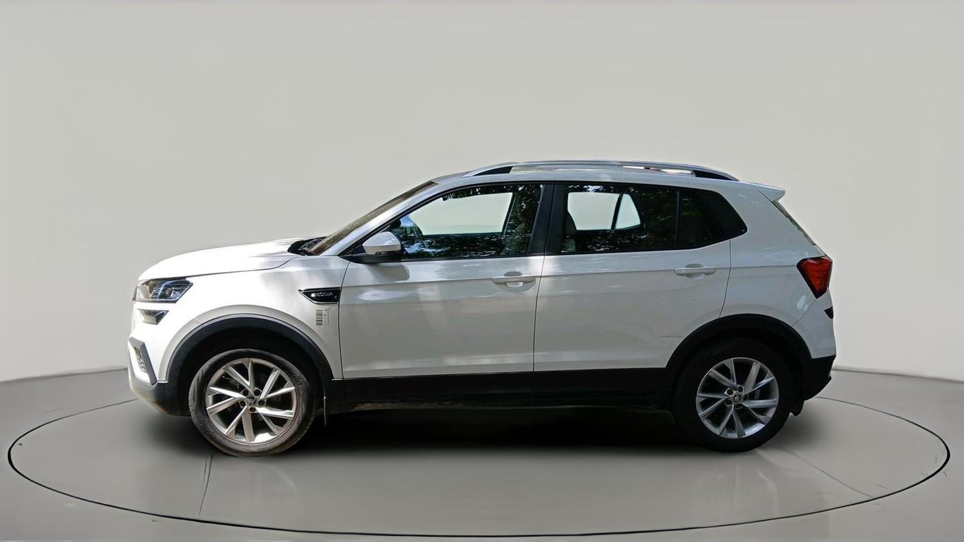 2025 Skoda KUSHAQ  Signature 1.0L TSI MT , Petrol, Manual, 5,592 km, exterior