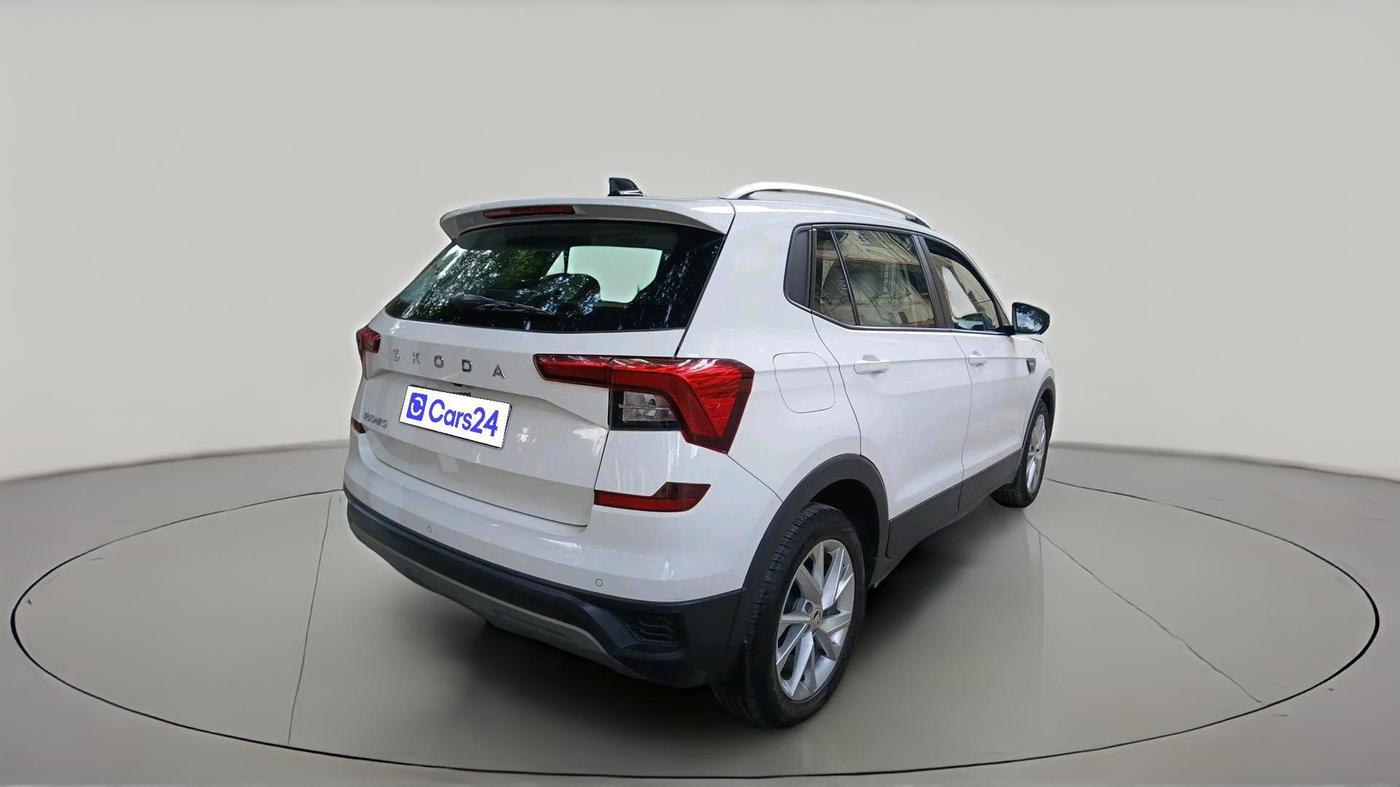 2025 Skoda KUSHAQ  Signature 1.0L TSI MT , Petrol, Manual, 5,592 km, exterior