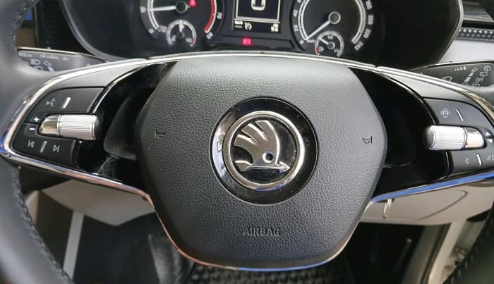 2025 Skoda KUSHAQ  Signature 1.0L TSI MT , Petrol, Manual, 5,592 km, interior