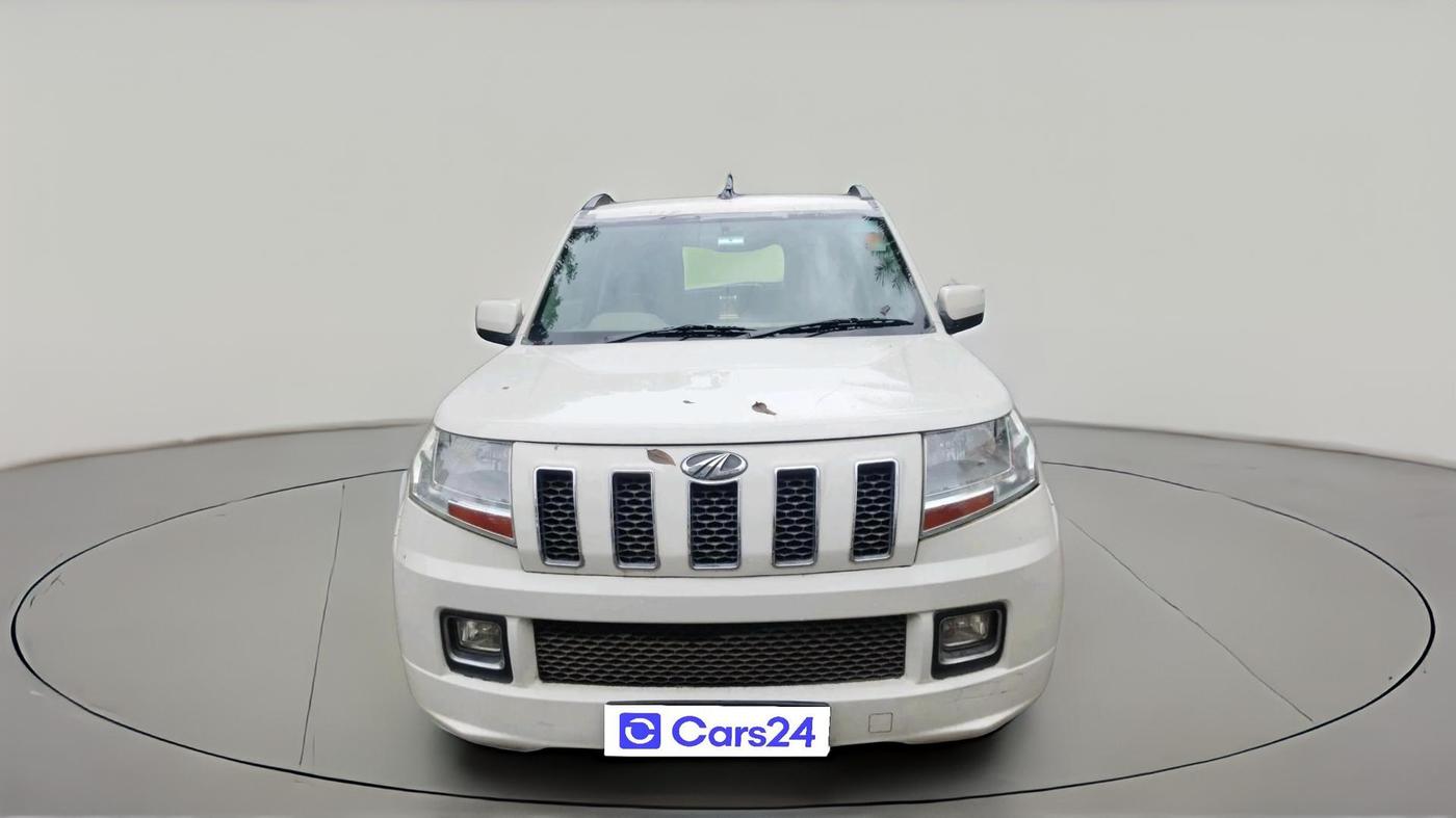 2016 Mahindra TUV300 T8 AMT, Diesel, Automatic, 47,139 km, exterior