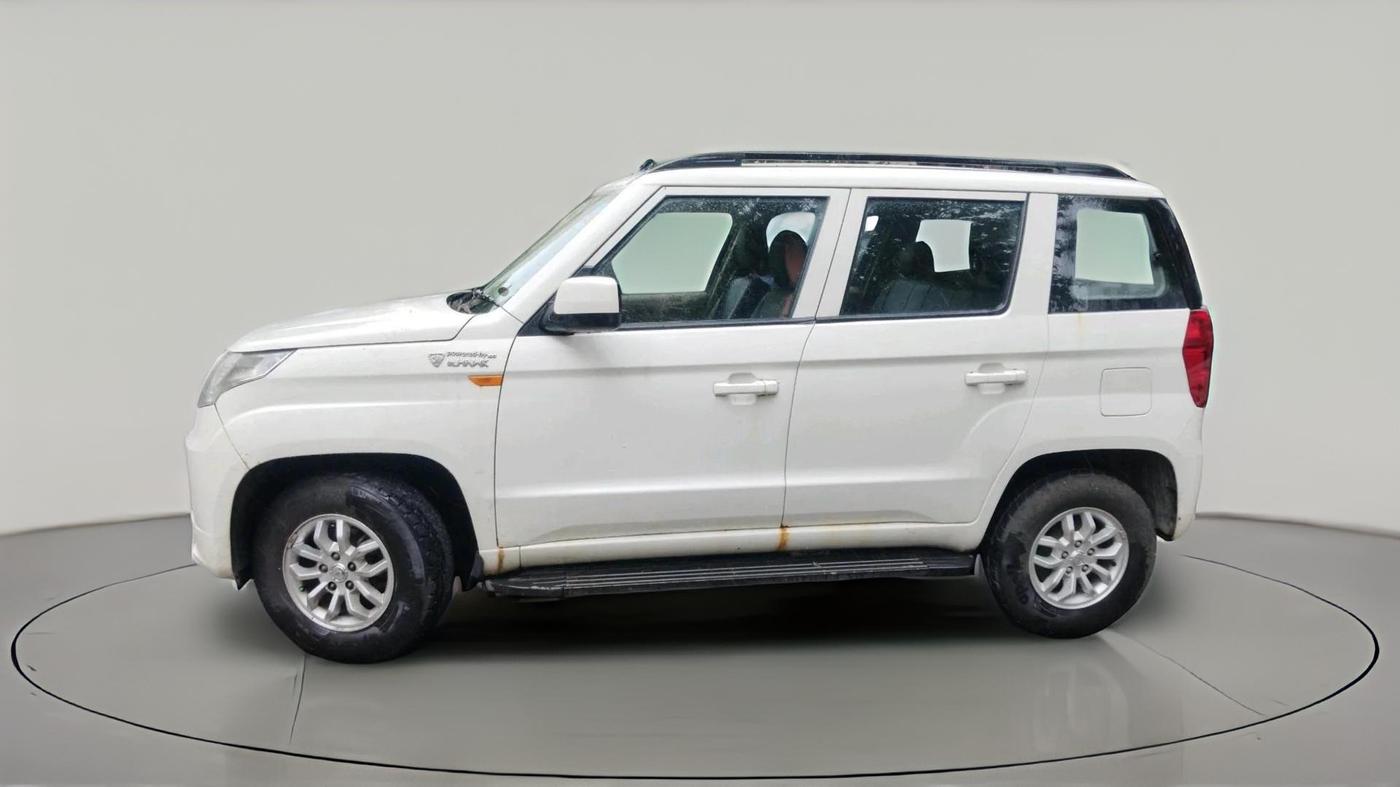 2016 Mahindra TUV300 T8 AMT, Diesel, Automatic, 47,139 km, exterior