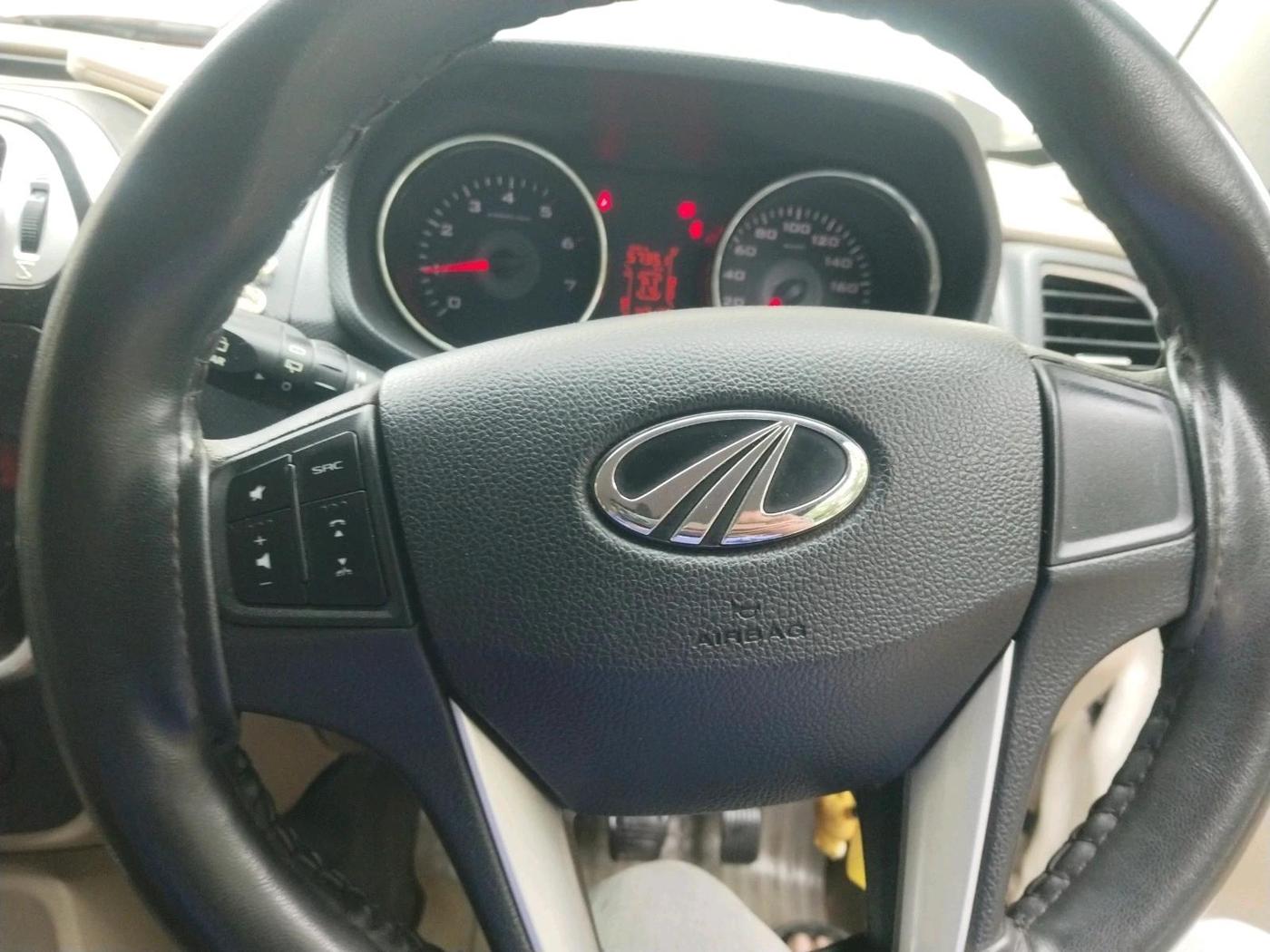 2016 Mahindra TUV300 T8 AMT, Diesel, Automatic, 47,139 km, interior