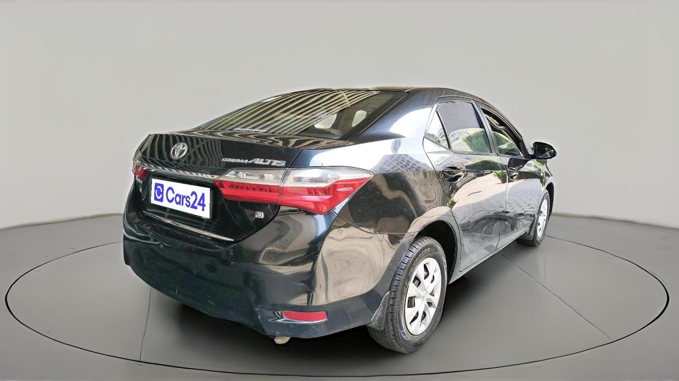 2018 Toyota Corolla Altis J PETROL, Petrol, Manual, 1,30,192 km, exterior